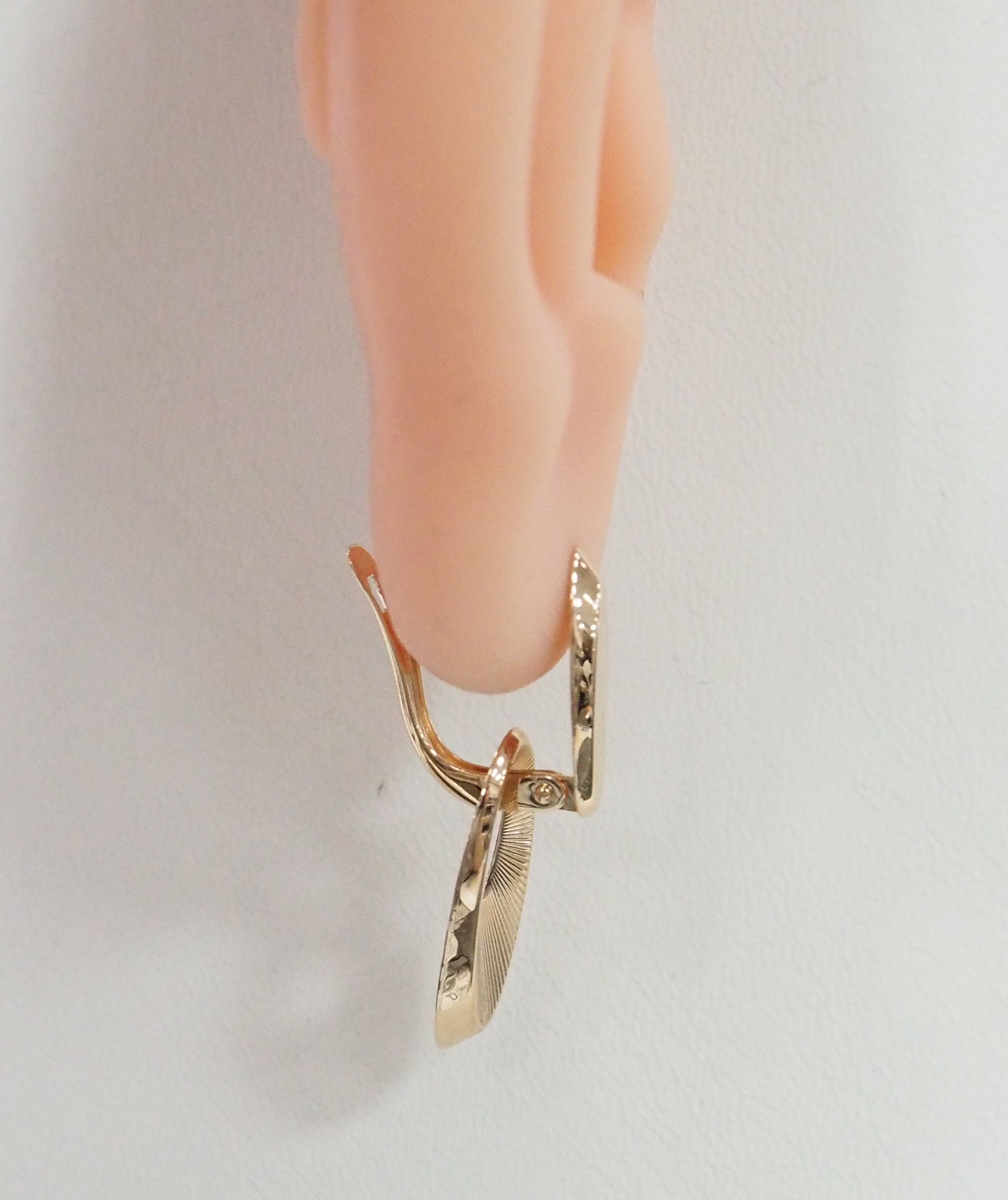 Серьги из золота